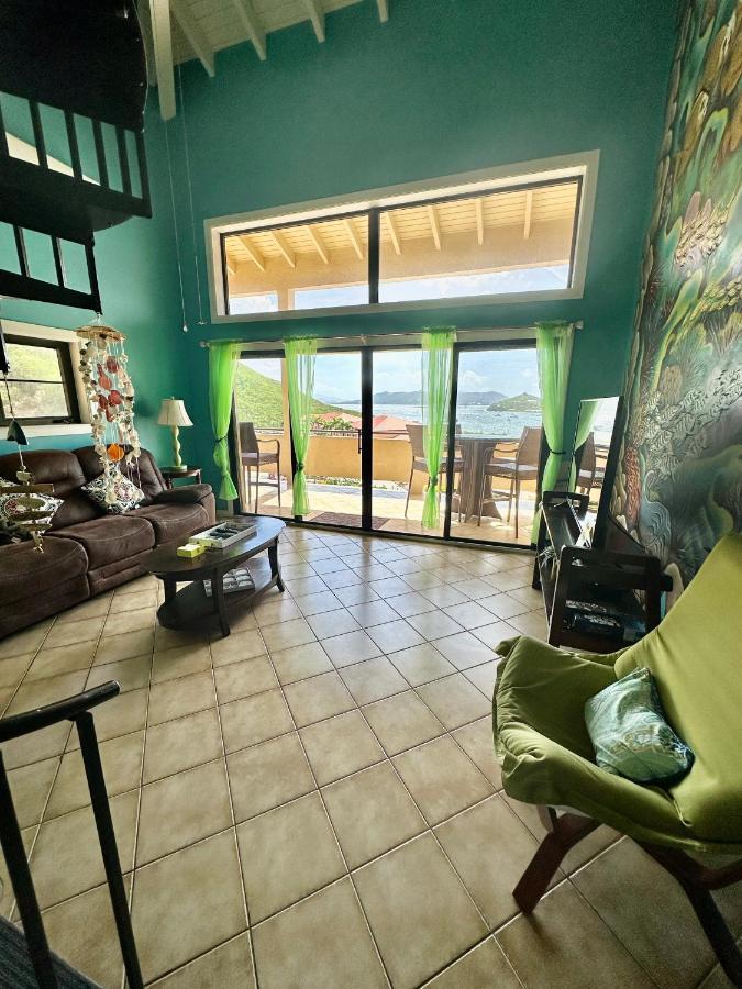 הוילה East End  Harbor View 2Bed 1Bath Loft In Downtown Red Hook! מראה חיצוני תמונה